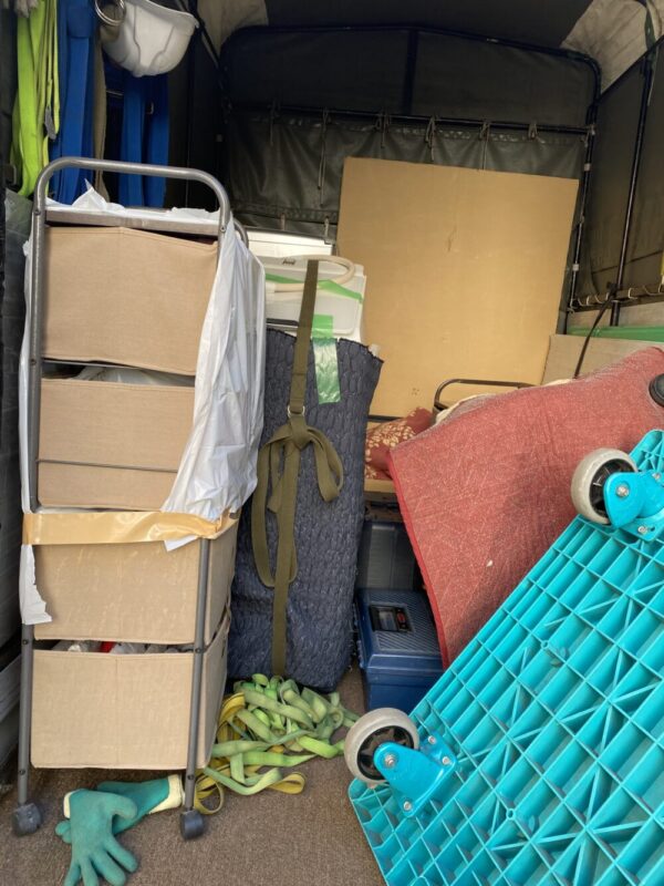 奥に見える洗濯機